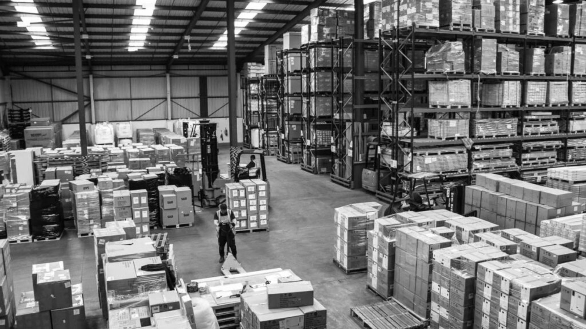 The Foundation – Strategic Quality Control (QC) for Furniture Logistics